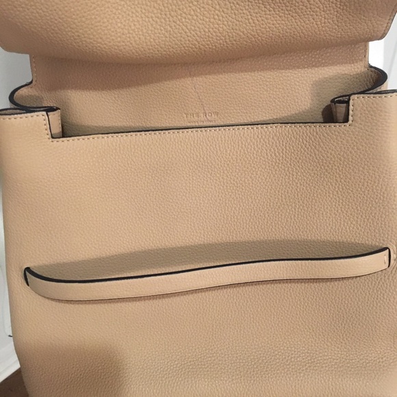 THE ROW - Picture 8 of 8